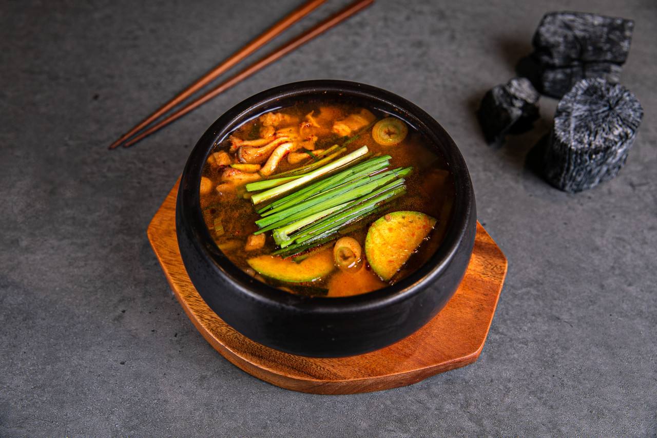 애호박찌개 Zucchini Gochujang Stew — 봉산정육 홍대본점 Korean BBQ (サムギョプサル · 烤肉) menu · 곁들임